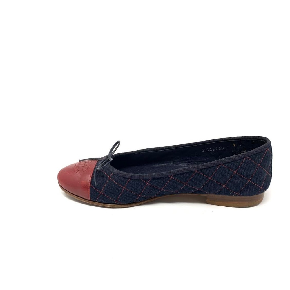 Chanel Cap-Toe Ballet Flats - Picture 3 of 6